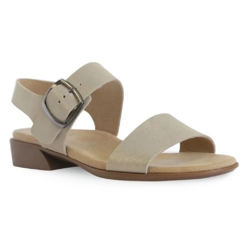 Munro Cleo Champagne Shimmer Sandal (Women's)